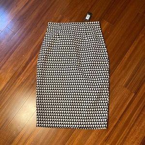 Banana Republic Sloan Pencil Skirt Size 2 NWT